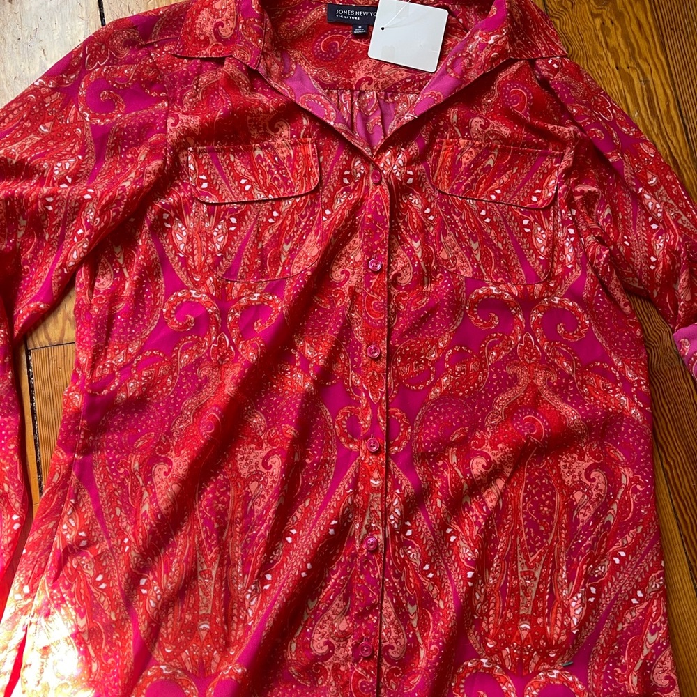 NWT Jones New York sheer blouse size medium. Excellent condition , never worn - Picture 2 of 5
